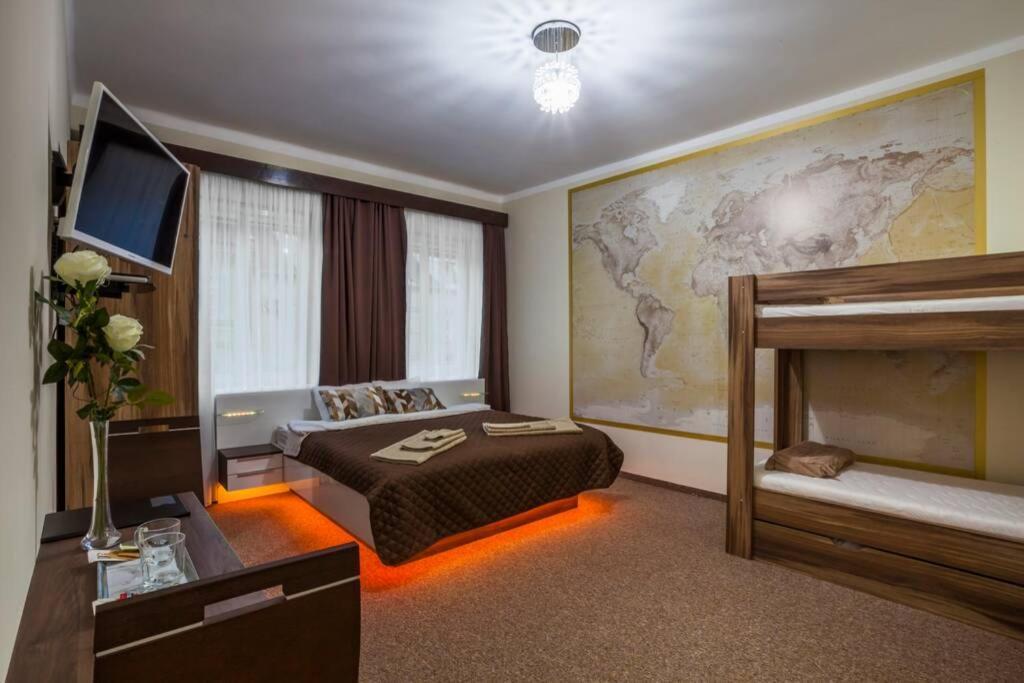 Luxury Air-conditioned Family Apartment Špitálska Old Town Bratislava Exterior foto